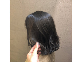 大人女性に大人気！暗いのに透明感のあるカラー！_20180926_1